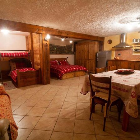 La Maison De Karen The Deer House Gignod Екстериор снимка